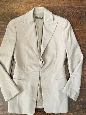 Stunning Marlowe Light Beige Blazer 100% wool-Size 38 (US 2-4)
